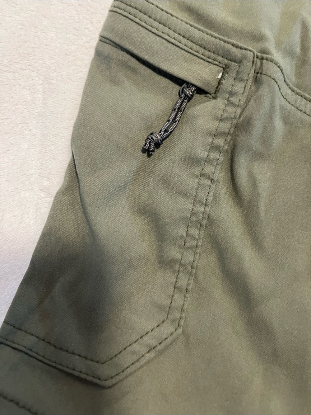 Wrangler ATG Men’s Olive Green Outdoor Utility Hiking Shorts Size 38 - Picture 4 of 8
